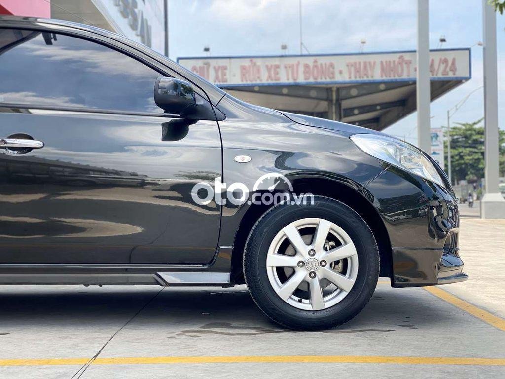 Nissan Sunny XV Premium 2015 - Cần bán Nissan Sunny XV Premium sản xuất 2015, màu nâu, xe nhập, giá chỉ 435 triệu