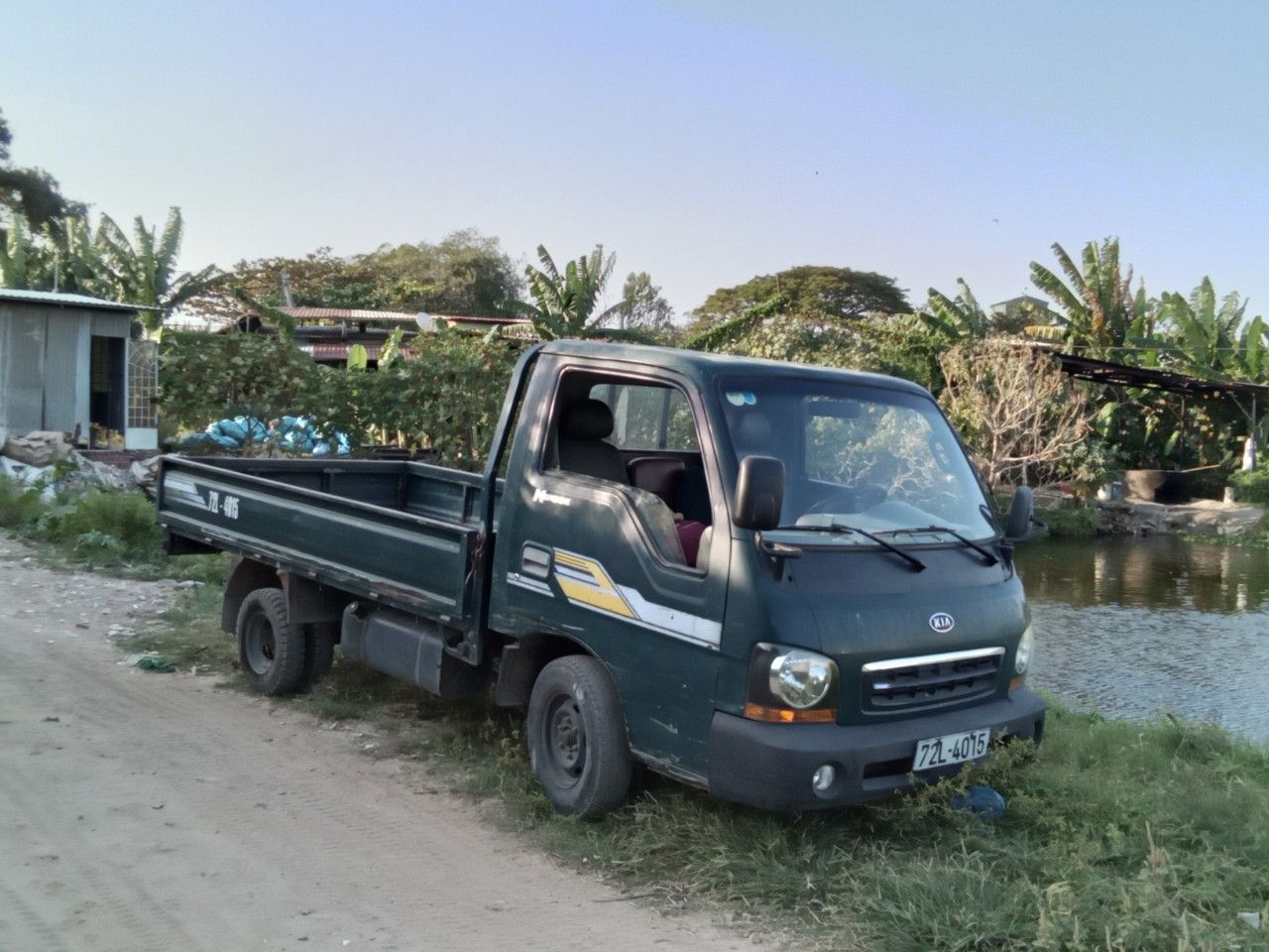 Kia K2700 1,25 2010 - Cần bán lại xe Kia K2700 1,25 tấn sản xuất năm 2010, màu xanh lam giá cạnh tranh + Có thương lượng