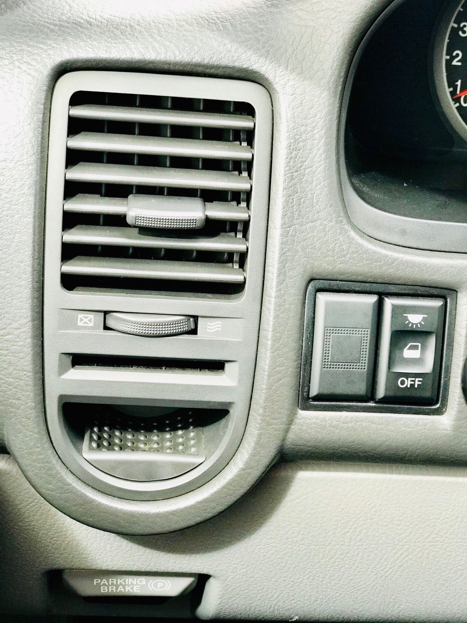 Kia Carnival 2008 - Bán Kia Carnival đời 2008 còn mới giá tốt 260tr