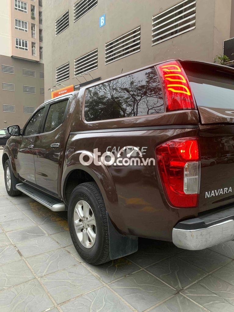 Nissan Navara 2017 - Bán ô tô Nissan Navara EL Premium R sản xuất năm 2017, màu nâu, nhập khẩu Thái Lan 