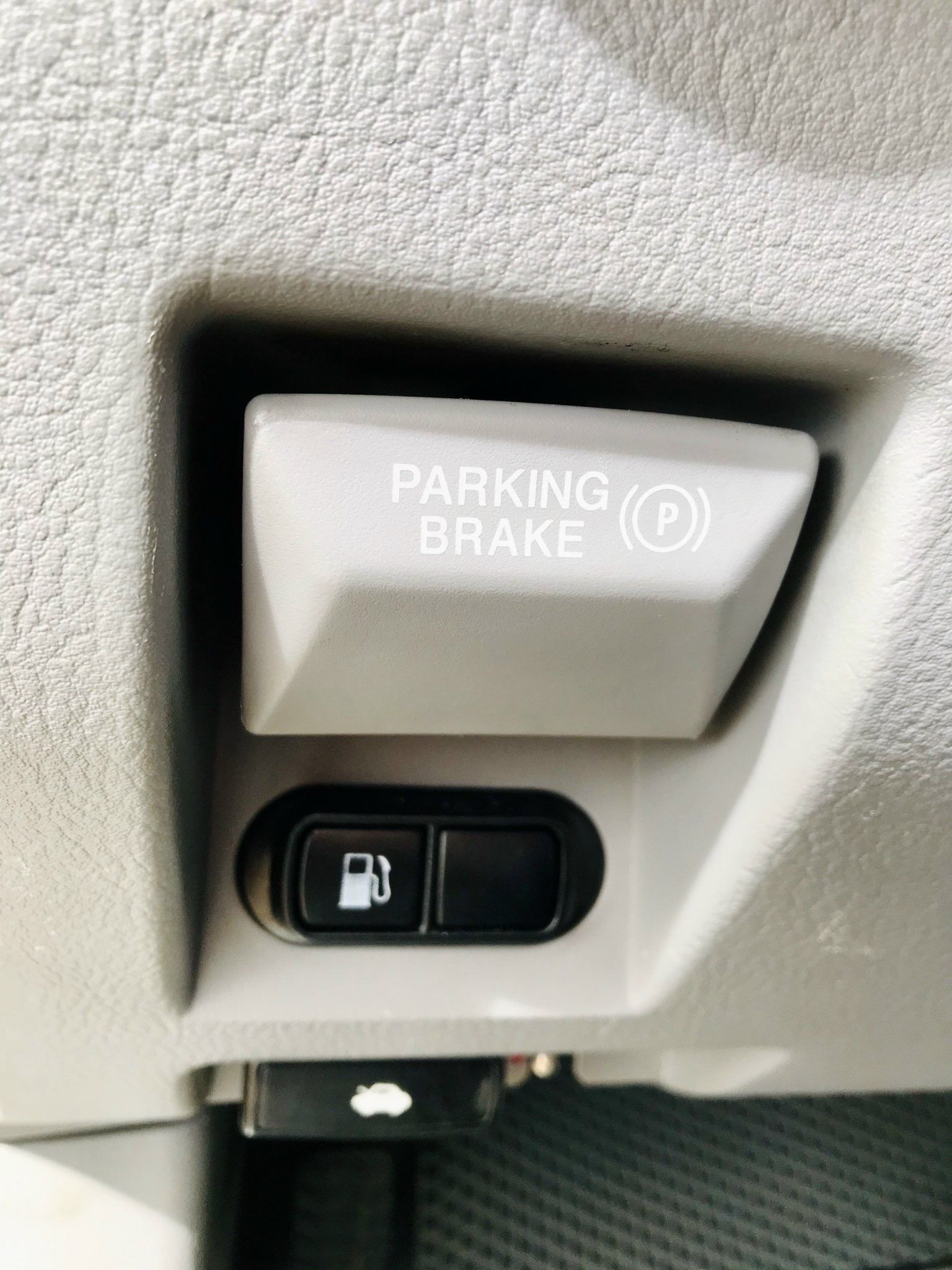 Kia Carnival 2008 - Bán Kia Carnival đời 2008 còn mới giá tốt 260tr