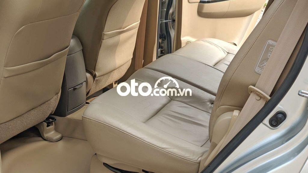 Toyota Fortuner 2012 - Cần bán gấp Toyota Fortuner 2.7V 4x2AT sản xuất năm 2012 số tự động