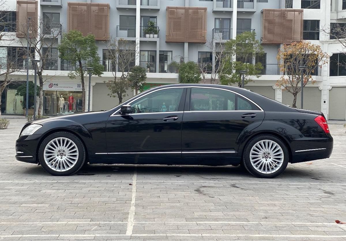 Mercedes-Benz S300 2010 - Cần bán Mercedes S300 năm 2010, màu đen