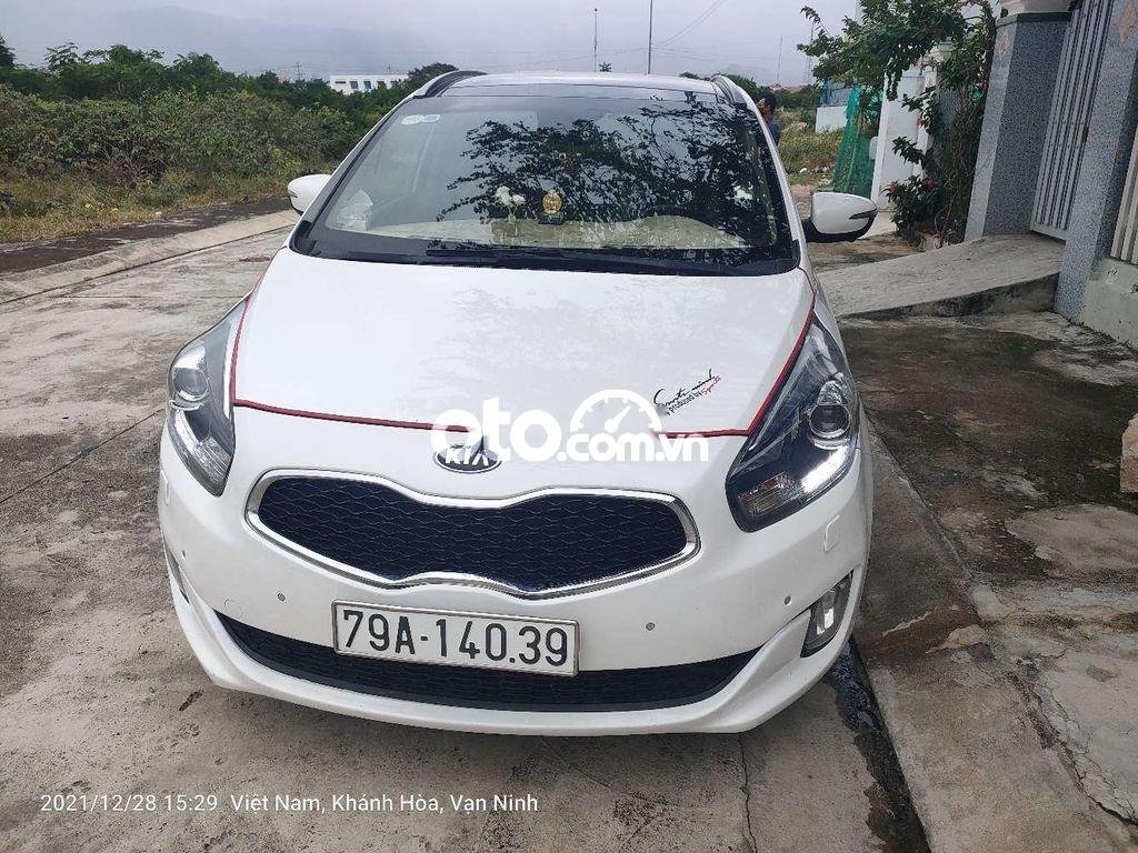 Kia Rondo 2016 - Cần bán xe Kia Rondo 2.0 GAT sản xuất 2016, màu trắng, chính chủ