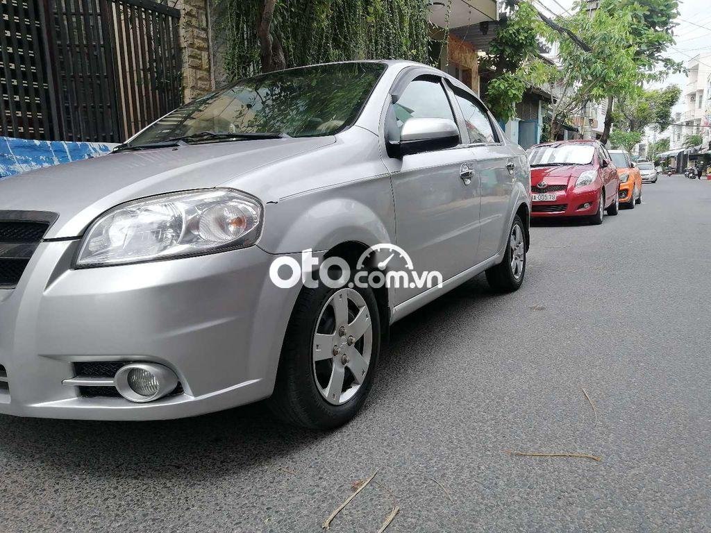 Chevrolet Aveo 2012 - Cần bán Chevrolet Aveo MT năm sản xuất 2012, màu bạc, nhập khẩu