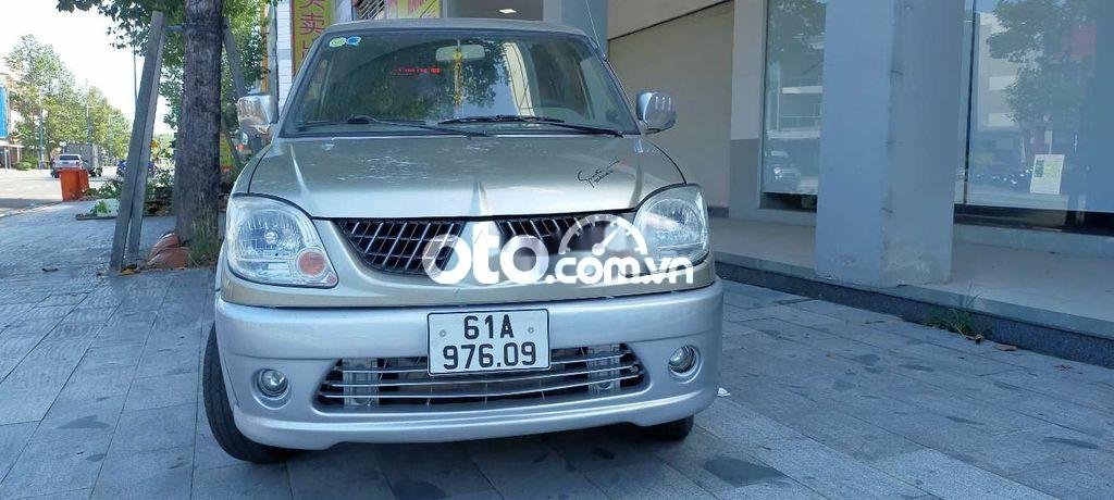 Mitsubishi Jolie 2004 - Cần bán Mitsubishi Jolie 2.0 năm sản xuất 2004 số sàn