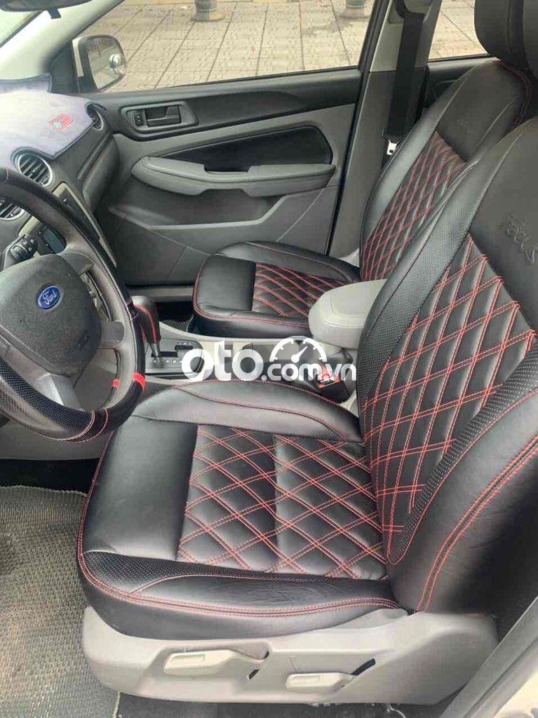 Ford Focus 2012 - Bán xe Ford Focus 1.8L năm 2012, màu trắng 