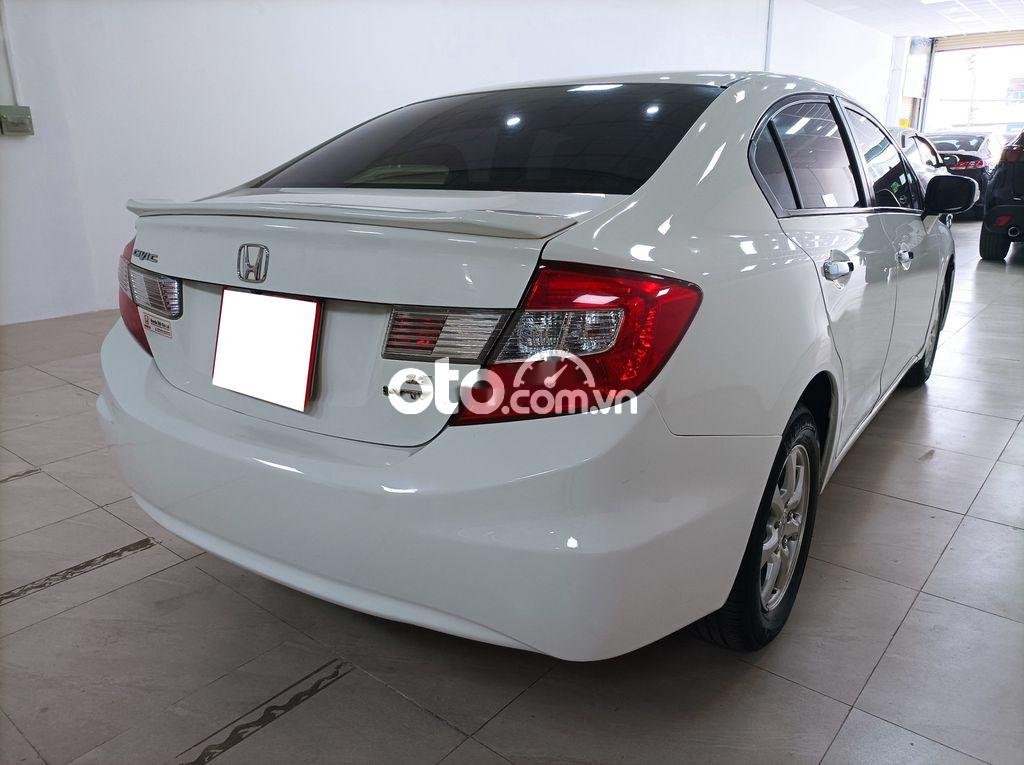 Honda Civic   1.8 AT  2015 - Bán Honda Civic 1.8 AT sản xuất 2015, màu trắng, giá tốt