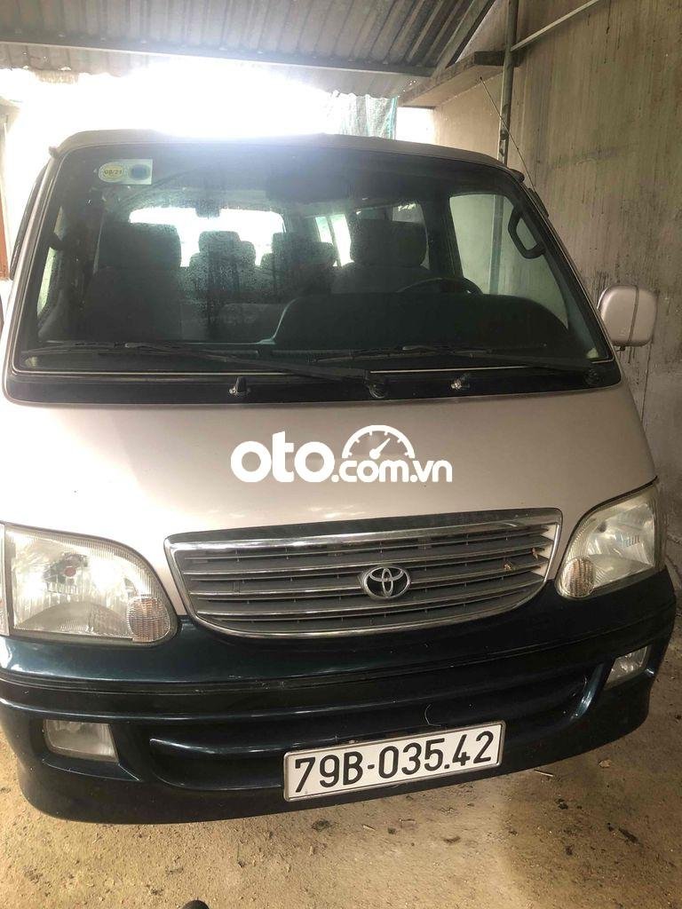 Toyota Hiace 2003 - Cần bán lại xe Toyota Hiace năm 2003, màu bạc, giá chỉ 50 triệu