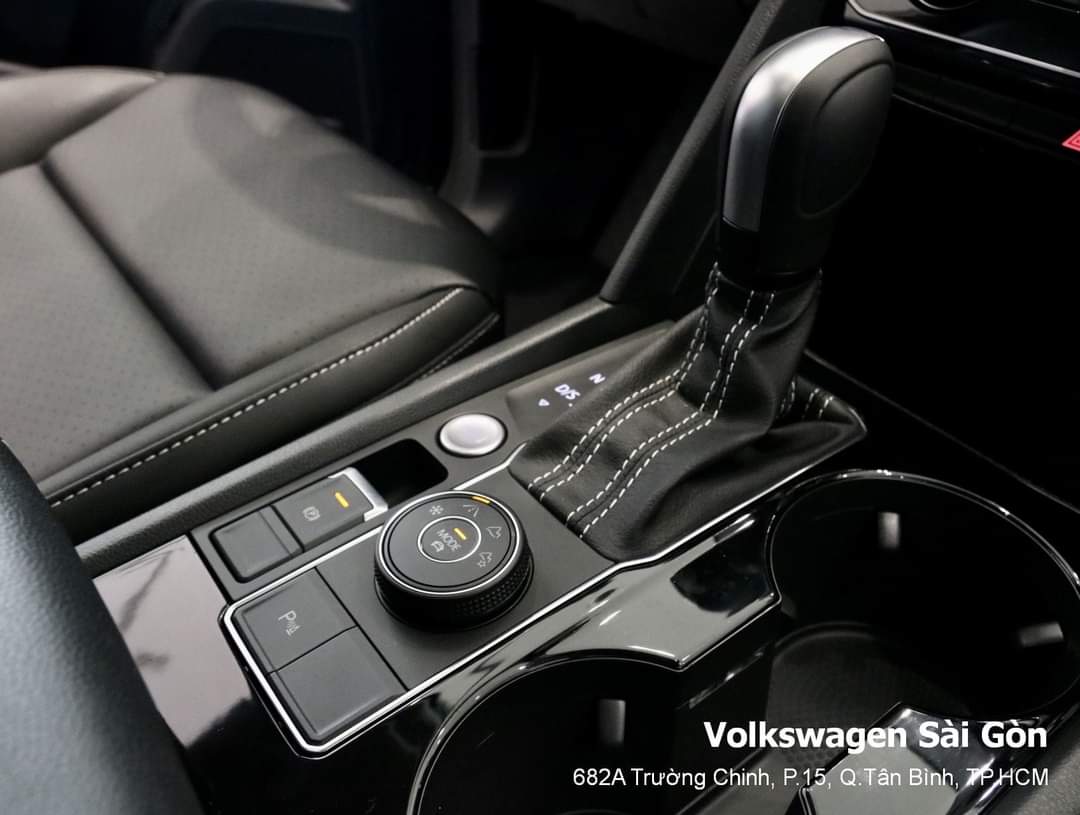 Volkswagen Volkswagen khác TERAMONT 2022 - Bán Volkswagen Volkswagen khác TERAMONT đời 2022, màu đen, nhập khẩu chính hãng