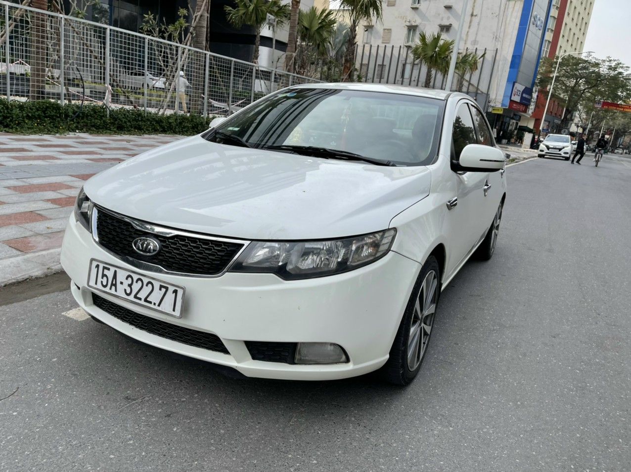 Kia Forte 2012 - Cần bán Kia Forte năm 2012 xe gia đình giá tốt 330tr