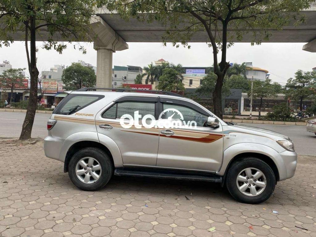 Toyota Fortuner 2010 - Cần bán Toyota Fortuner 2.7V 4x4 AT năm sản xuất 2010