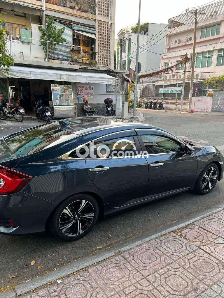 Honda Civic 2017 - Bán Honda Civic năm 2017, màu đen, xe nhập Thái Lan, xe gia đình sử dụng