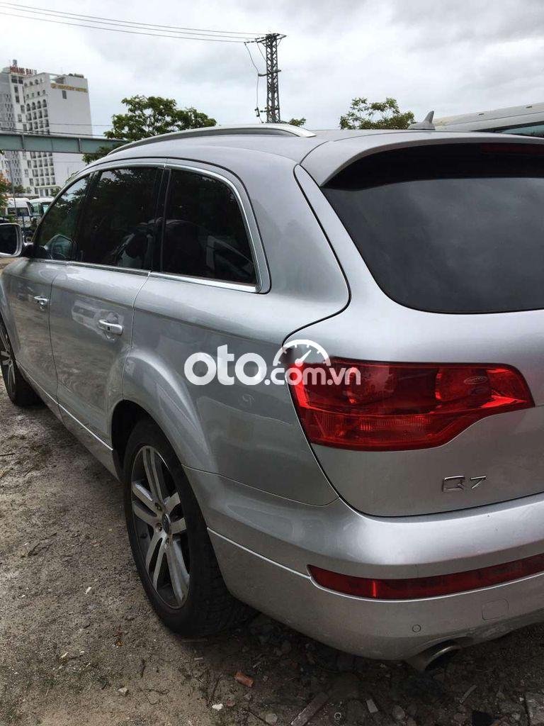 Audi Q7 2007 - Bán Audi Q7 sản xuất năm 2007, màu bạc, nhập khẩu, xe gia đình sử dụng