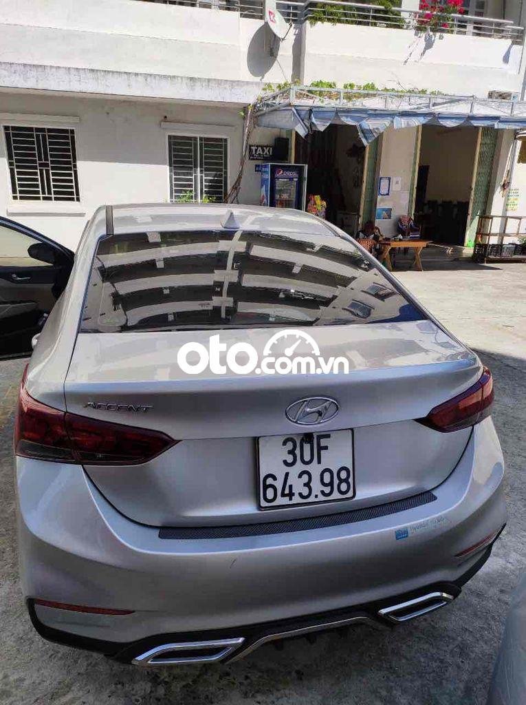 Hyundai Accent 2019 - Cần bán gấp Hyundai Accent 1.4MT tiêu chuẩn năm 2019, màu trắng số sàn