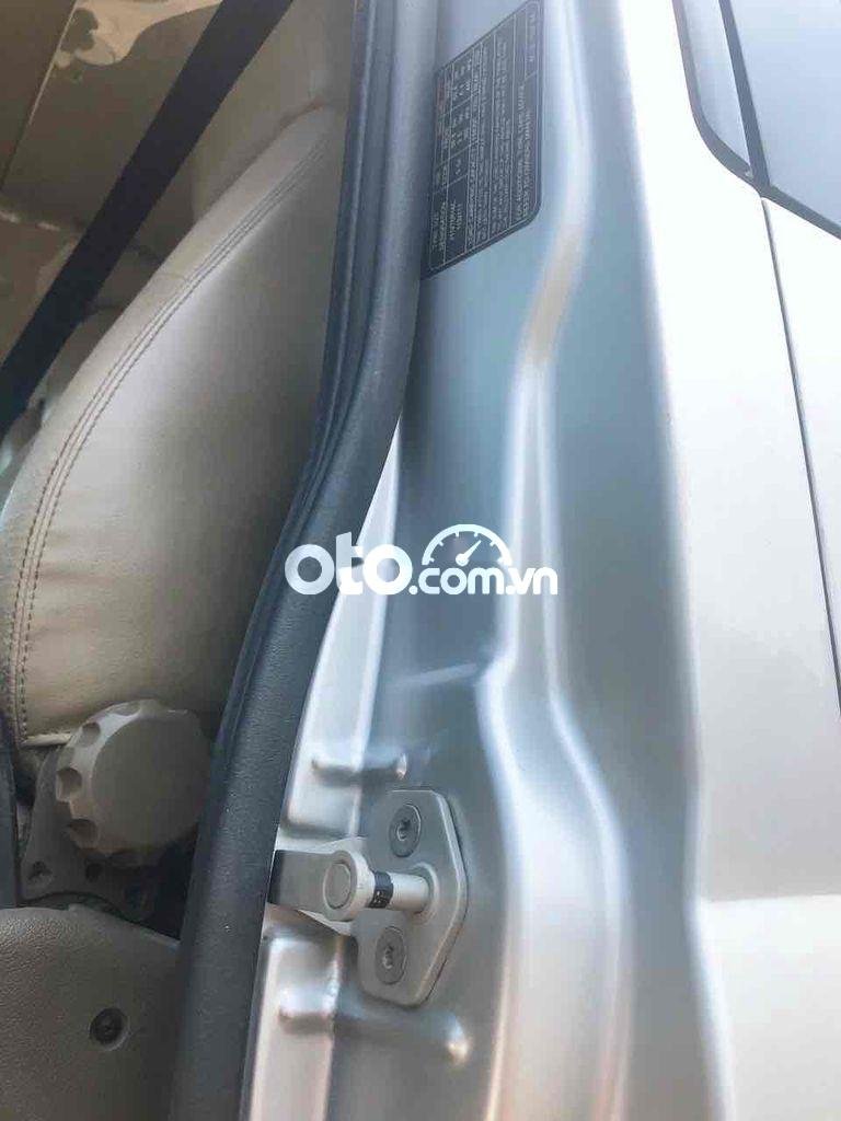 Ford Transit 2013 - Cần bán Ford Transit 16 chỗ tiêu chuẩn năm sản xuất 2013, màu bạc