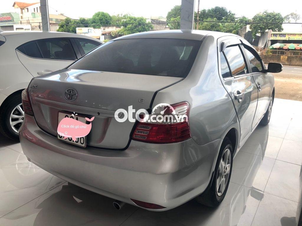 Toyota Vios 2009 - Cần bán lại xe Toyota Vios sản xuất năm 2009, màu bạc