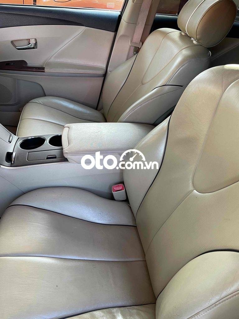 Toyota Venza 2009 - Cần bán gấp Toyota Venza 2.7AWD AT sản xuất 2009, màu đỏ, xe gia đình sử dụng