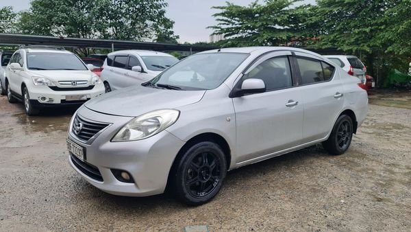 Nissan Sunny 2014 - Bán Nissan Sunny XL năm sản xuất 2014, màu bạc, 205tr