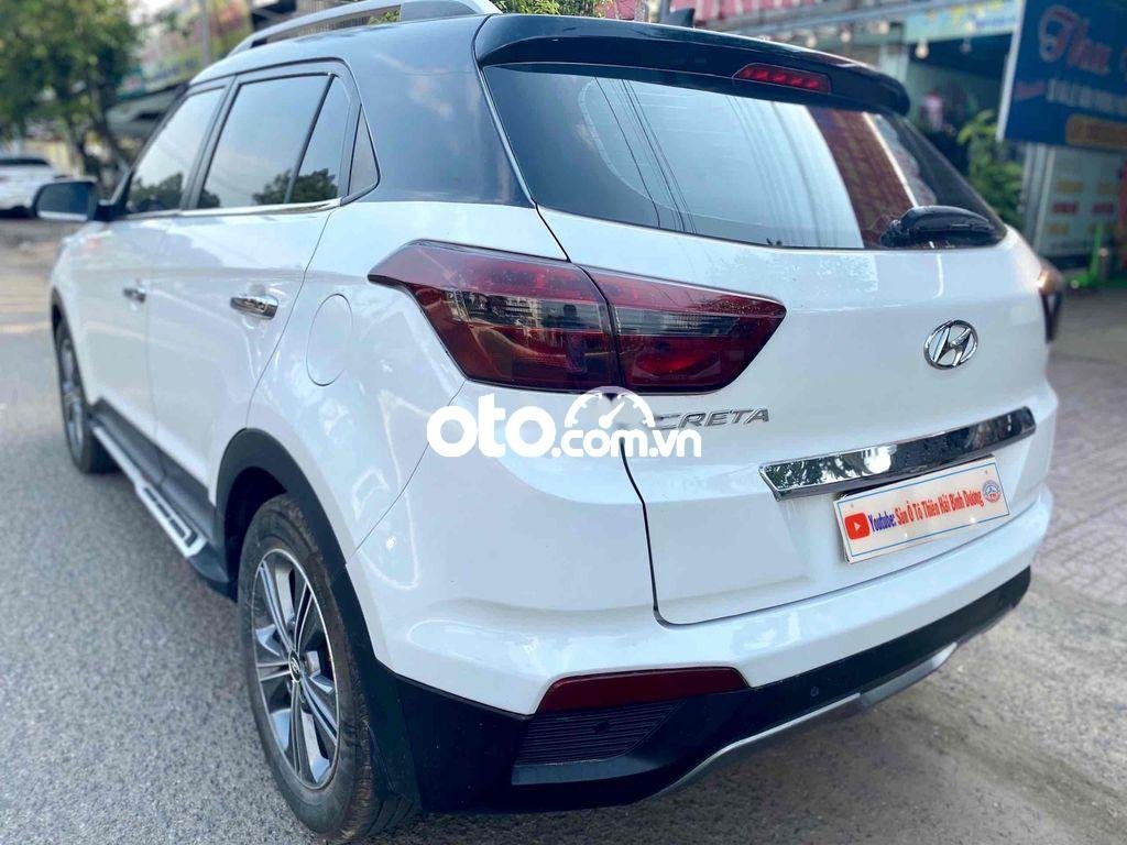 Hyundai Creta 2015 - Bán Hyundai Creta sản xuất 2015, màu trắng, xe nhập