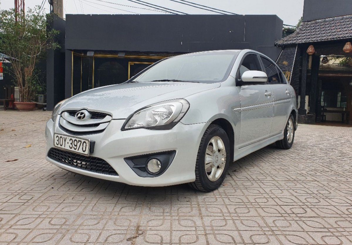 Hyundai Verna 2010 - Cần bán Hyundai Verna năm 2010, màu bạc, nhập khẩu nguyên chiếc số tự động