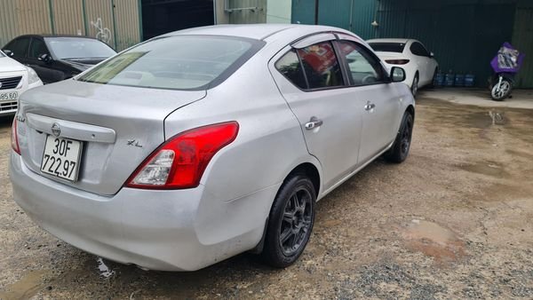 Nissan Sunny 2014 - Bán Nissan Sunny XL năm sản xuất 2014, màu bạc, 205tr