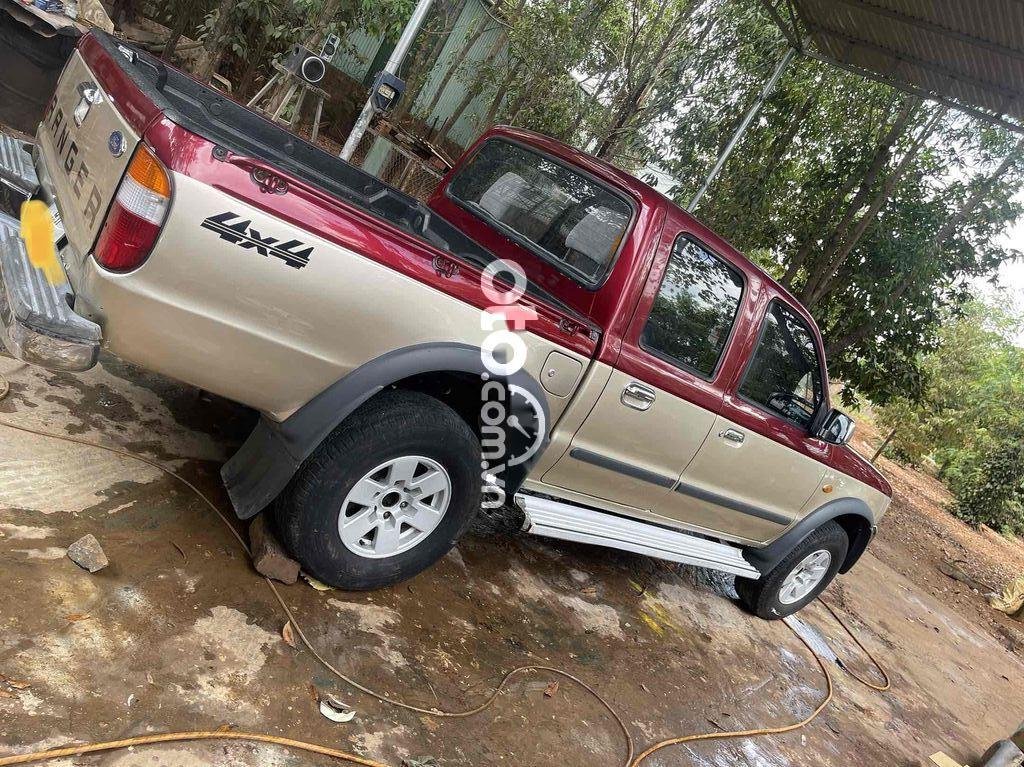 Ford Ranger 2004 - Xe Ford Ranger 4x4 MT sản xuất năm 2004, hai màu, giá tốt