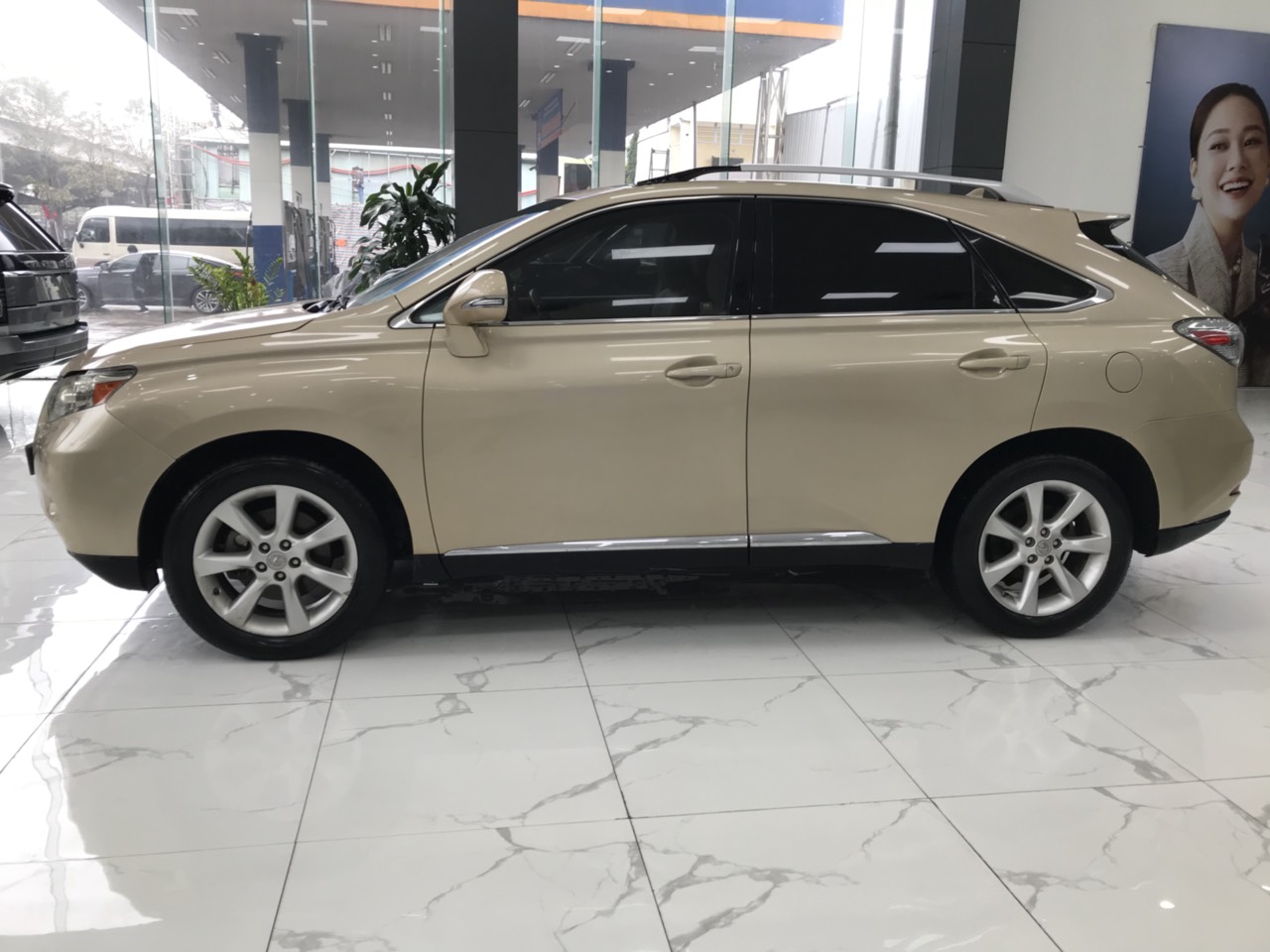 Lexus RX350 2009 - Cần bán gấp Lexus RX350 đời 2009, màu vàng, xe nhập