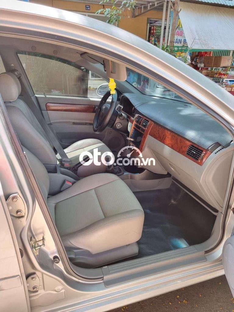 Chevrolet Lacetti 2012 - Cần bán gấp Chevrolet Lacetti EX 1.6MT năm 2012, màu bạc số sàn giá cạnh tranh