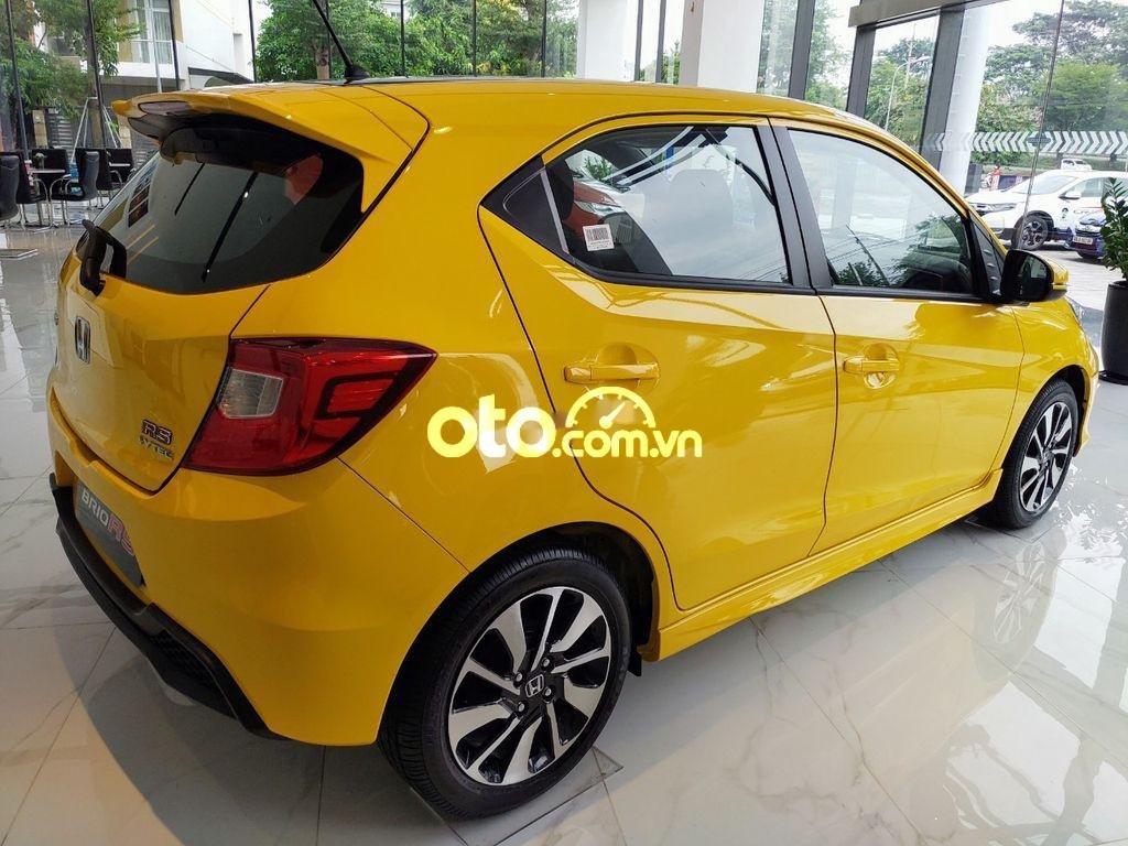 Honda Brio 2021 - Bán ô tô Honda Brio RS năm sản xuất 2021, màu vàng, nhập khẩu