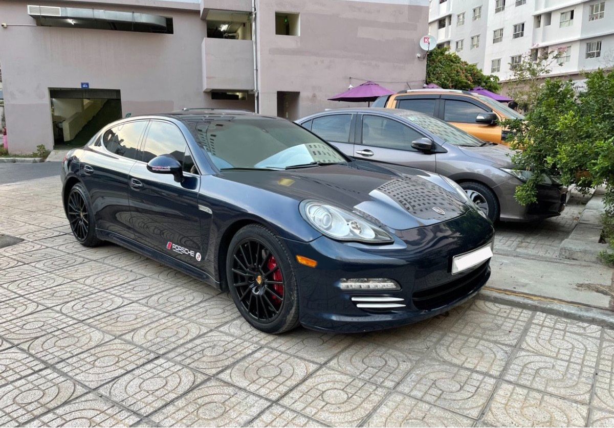 Porsche Panamera 2013 - Bán Porsche Panamera 4 2013, màu xanh lam, xe nhập 