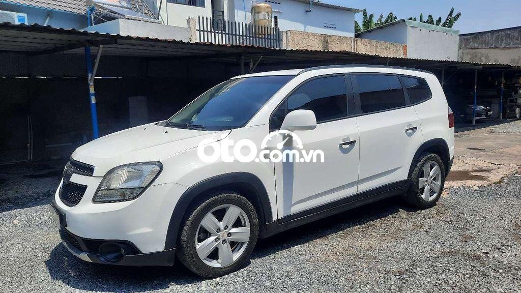 Chevrolet Orlando 2012 - Bán xe Chevrolet Orlando LT năm 2012, màu trắng chính chủ, 285 triệu