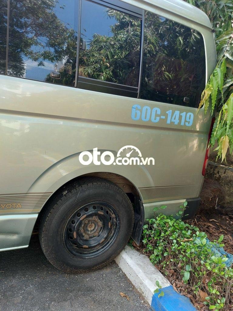 Toyota Hiace 2009 - Bán Toyota Hiace năm 2009, màu bạc