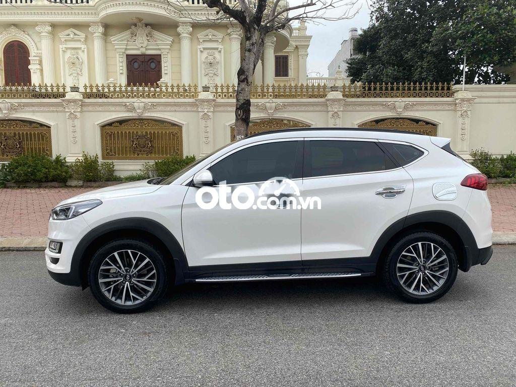 Hyundai Tucson 2020 - Bán xe Hyundai Tucson sản xuất 2020, màu trắng