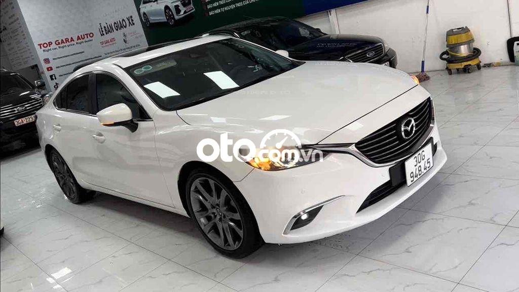 Mazda 6 2018 - Cần bán Mazda 6 2.0 Premium năm sản xuất 2018, màu trắng, giá 700tr