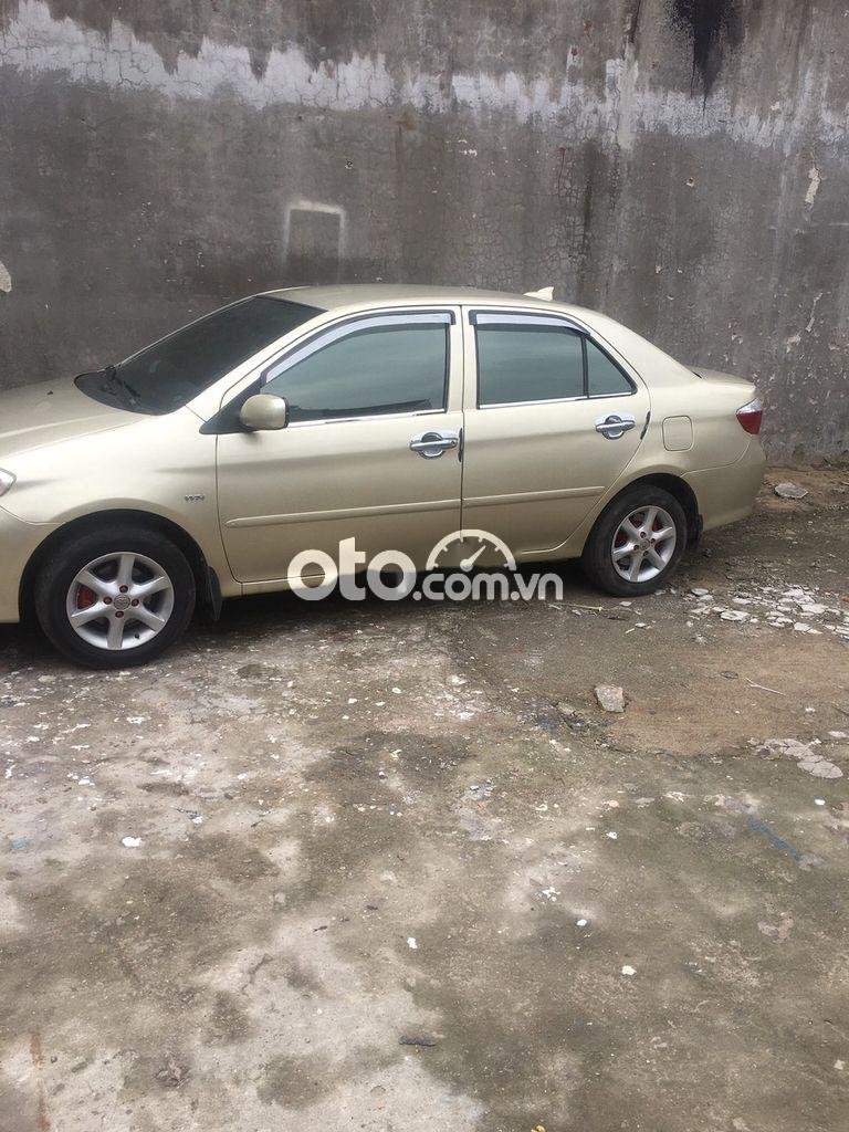 Toyota Vios 2003 - Cần bán gấp Toyota Vios sản xuất năm 2003, màu bạc