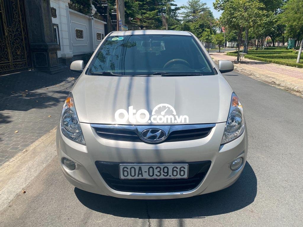 Hyundai i20 2011 - Cần bán lại xe Hyundai i20 1.4AT sản xuất 2011 giá cạnh tranh