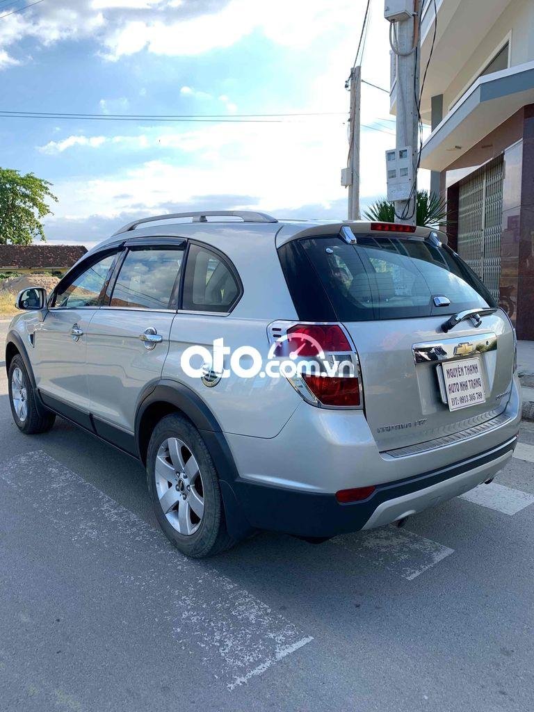 Chevrolet Captiva 2007 - Bán Chevrolet Captiva LTZ 2.0 năm sản xuất 2007, màu bạc, giá 205tr