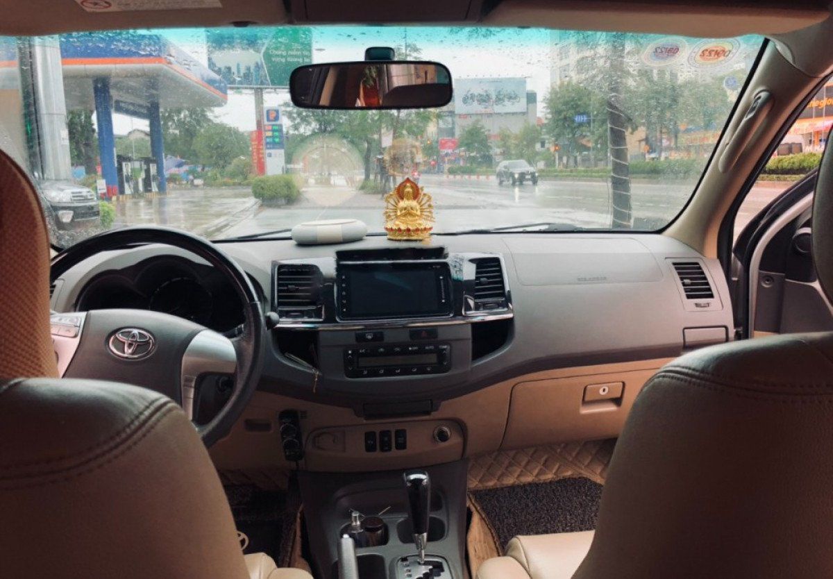 Toyota Fortuner 2014 - Cần bán xe Toyota Fortuner 2.7V 4x2 AT 2014, máy xăng