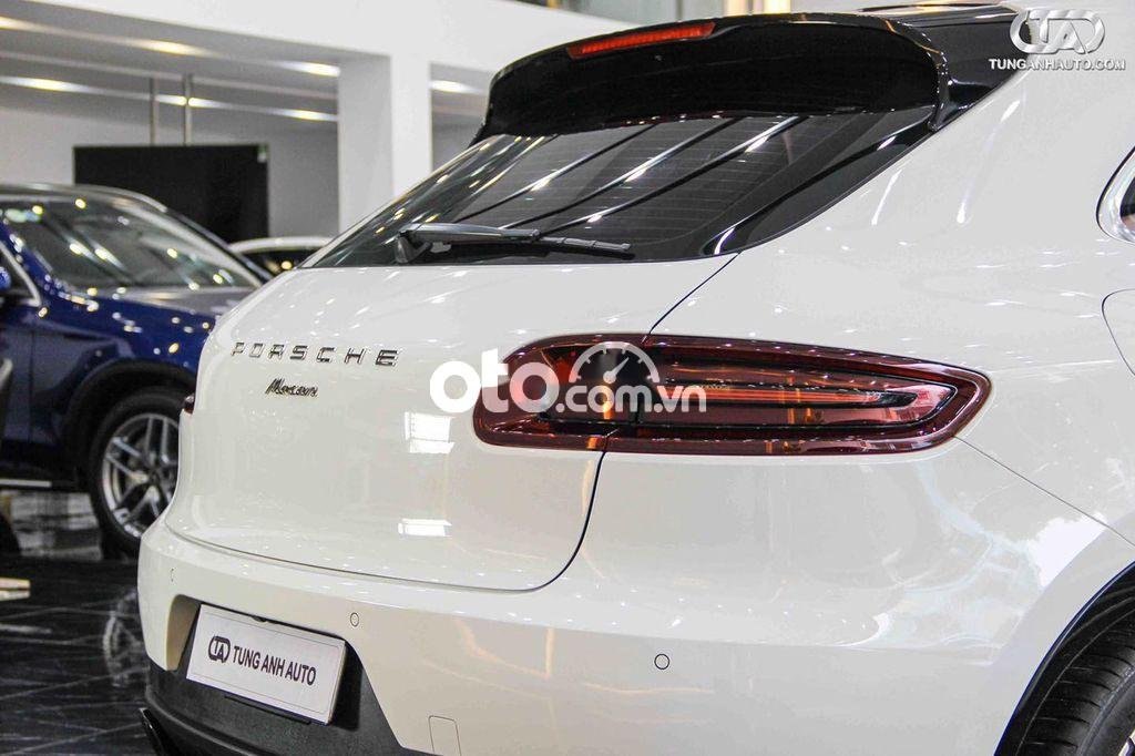 Porsche Macan 2016 - Cần bán gấp Porsche Macan 2.0 sản xuất năm 2016, màu trắng