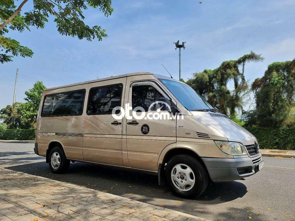 Mercedes-Benz Sprinter 2006 - Bán Mercedes Sprinter sản xuất năm 2006, màu bạc chính chủ