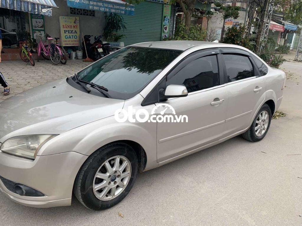 Ford Focus 2008 - Bán ô tô Ford Focus năm sản xuất 2008, màu bạc, nhập khẩu