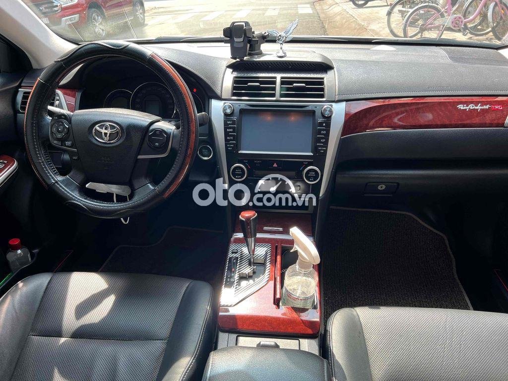 Toyota Camry 2014 - Bán xe Toyota Camry 2.0E sản xuất năm 2014