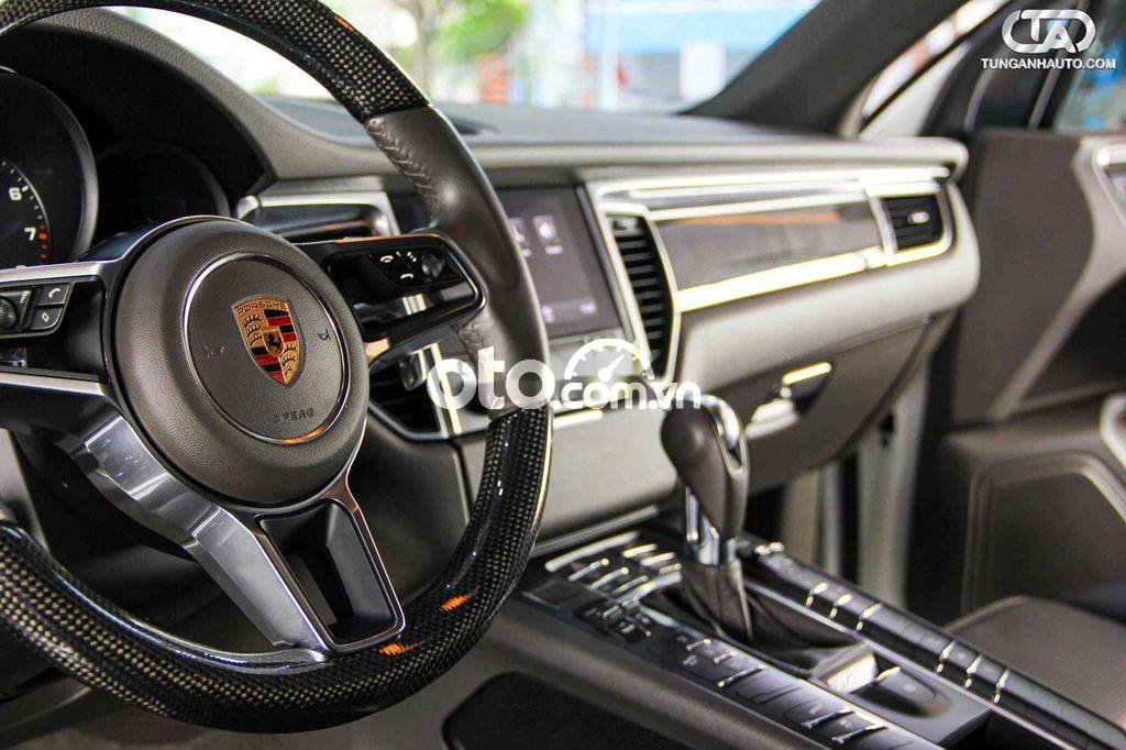 Porsche Macan 2016 - Cần bán gấp Porsche Macan 2.0 sản xuất năm 2016, màu trắng