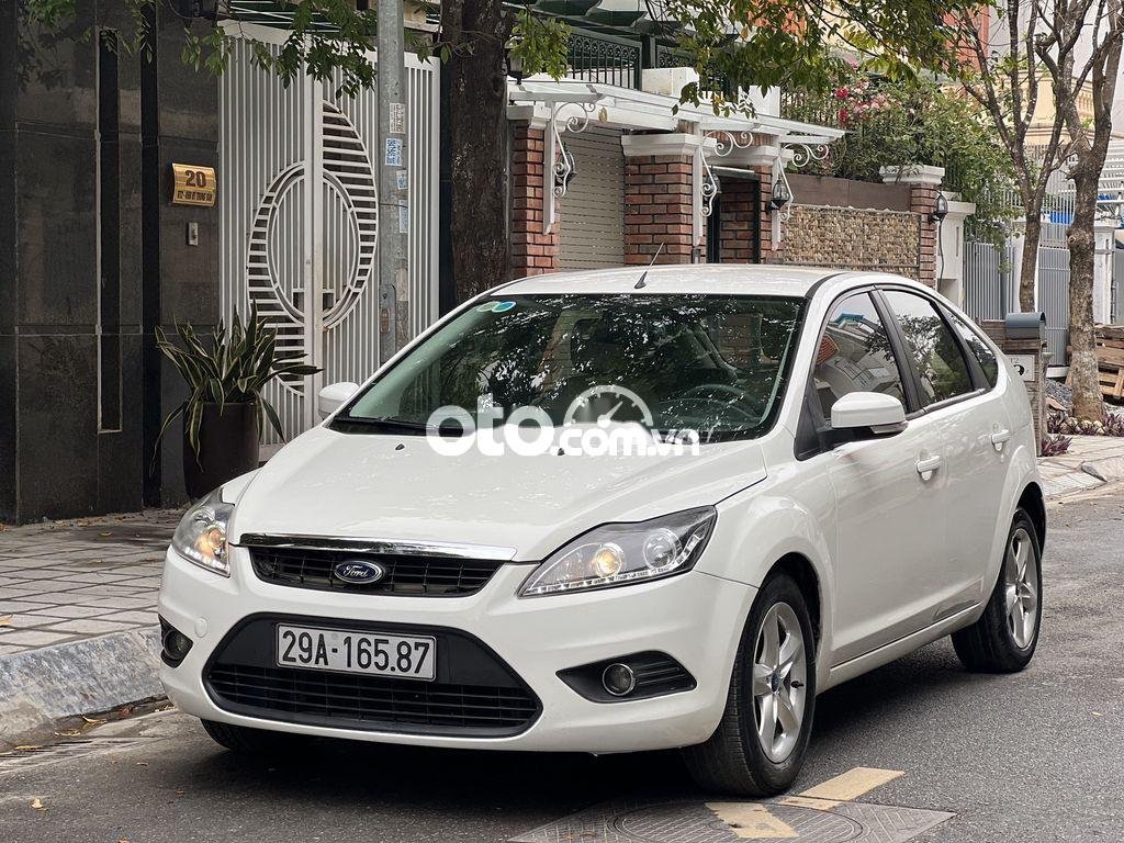 Ford Focus 2011 - Bán ô tô Ford Focus 1.8L năm sản xuất 2011