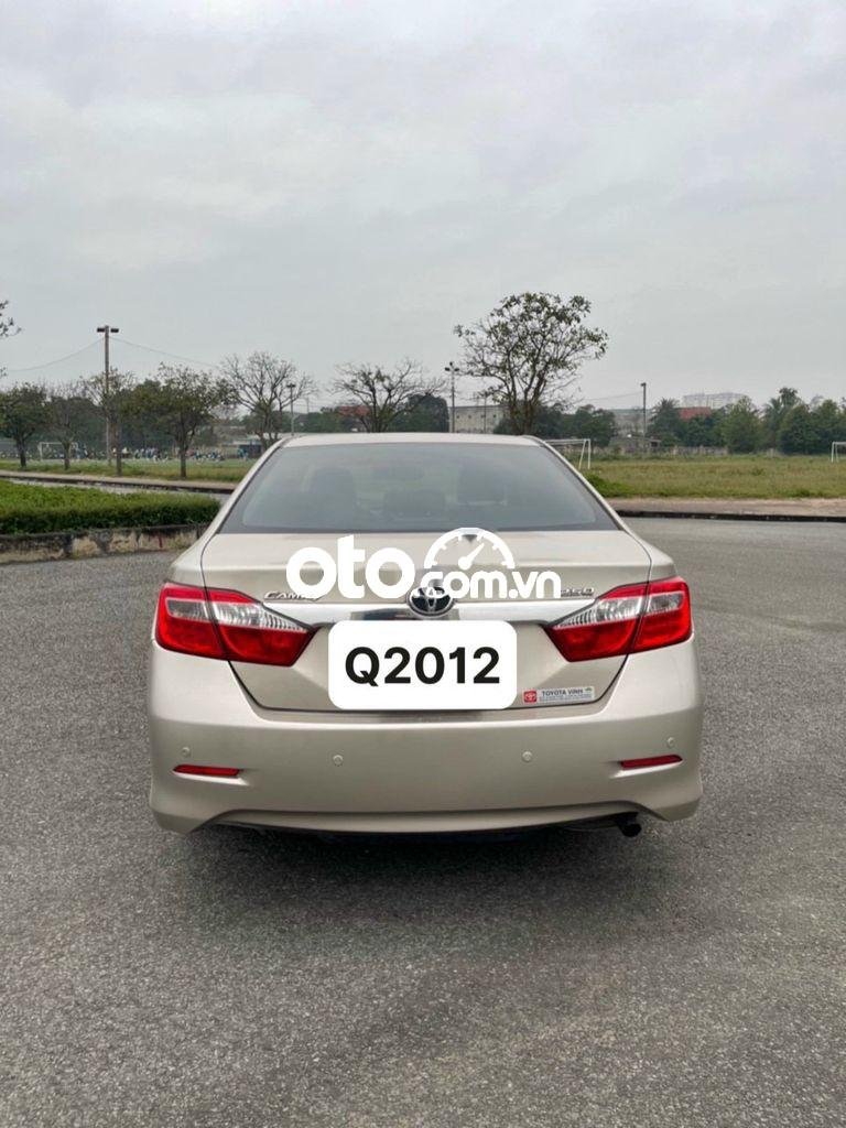 Toyota Camry 2012 - Bán Toyota Camry 2.5Q sản xuất năm 2012, giá chỉ 615 triệu