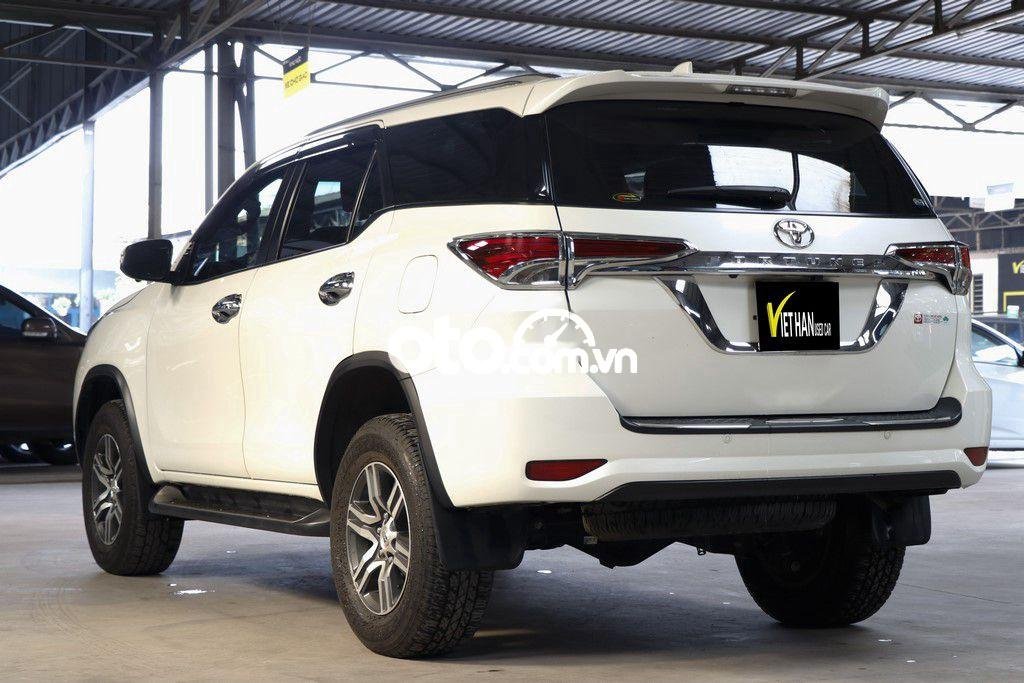 Toyota Fortuner 2018 - Cần bán xe Toyota Fortuner 2.7V 4x2 AT sản xuất 2018, màu trắng, nhập khẩu