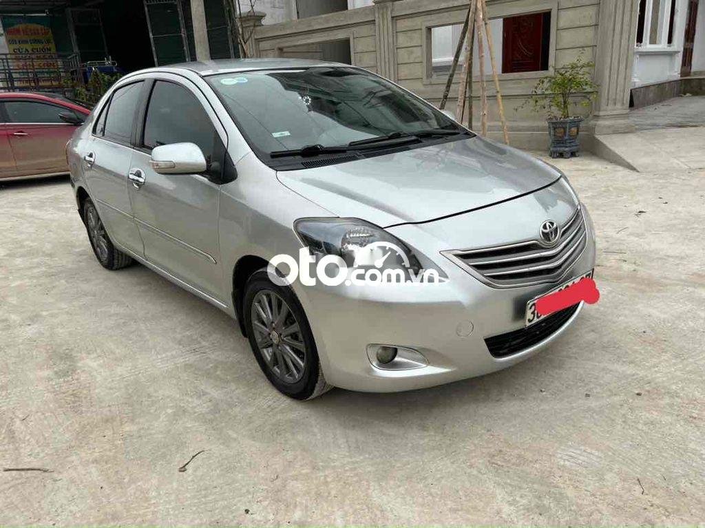 Toyota Vios 2012 - Bán xe Toyota Vios 1.5E MT năm 2012, màu bạc, giá 275tr