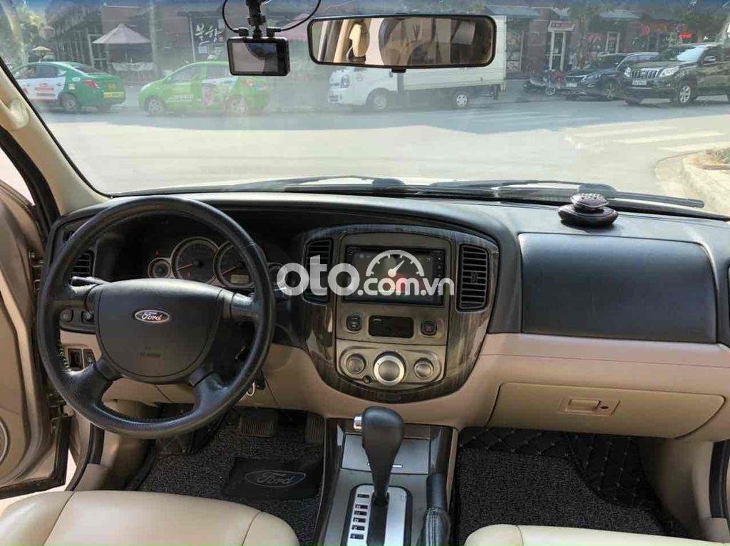 Ford Escape 2007 - Bán xe Ford Escape sản xuất năm 2007, màu xám xe gia đình