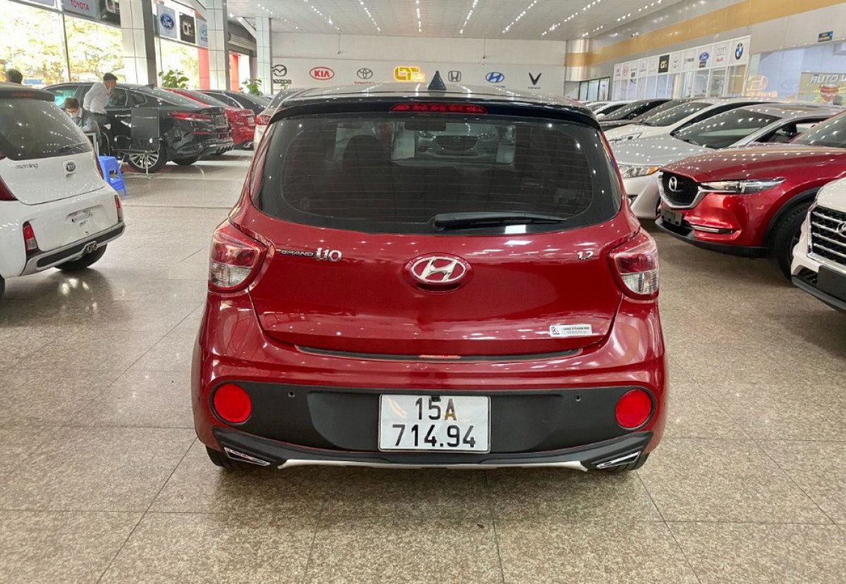 Hyundai Grand i10 2019 - Bán xe Hyundai Grand i10 1.2AT năm 2019, màu đỏ số tự động, giá tốt